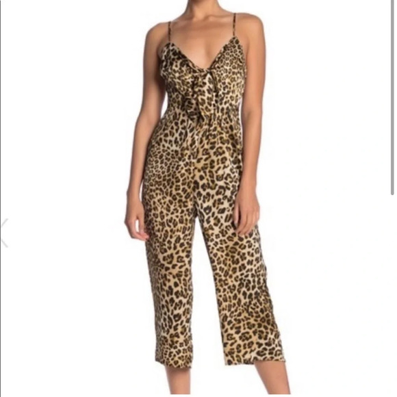 NWOT! Anthropologie moon river leopard print tie front jumpsuit. Size M - Picture 1 of 10